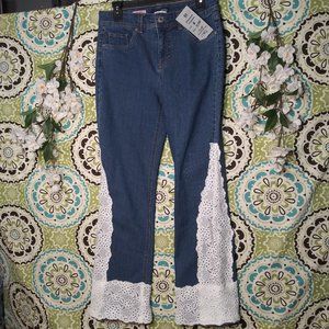 1792 Size 6 Basic Editions lace Flare Jeans